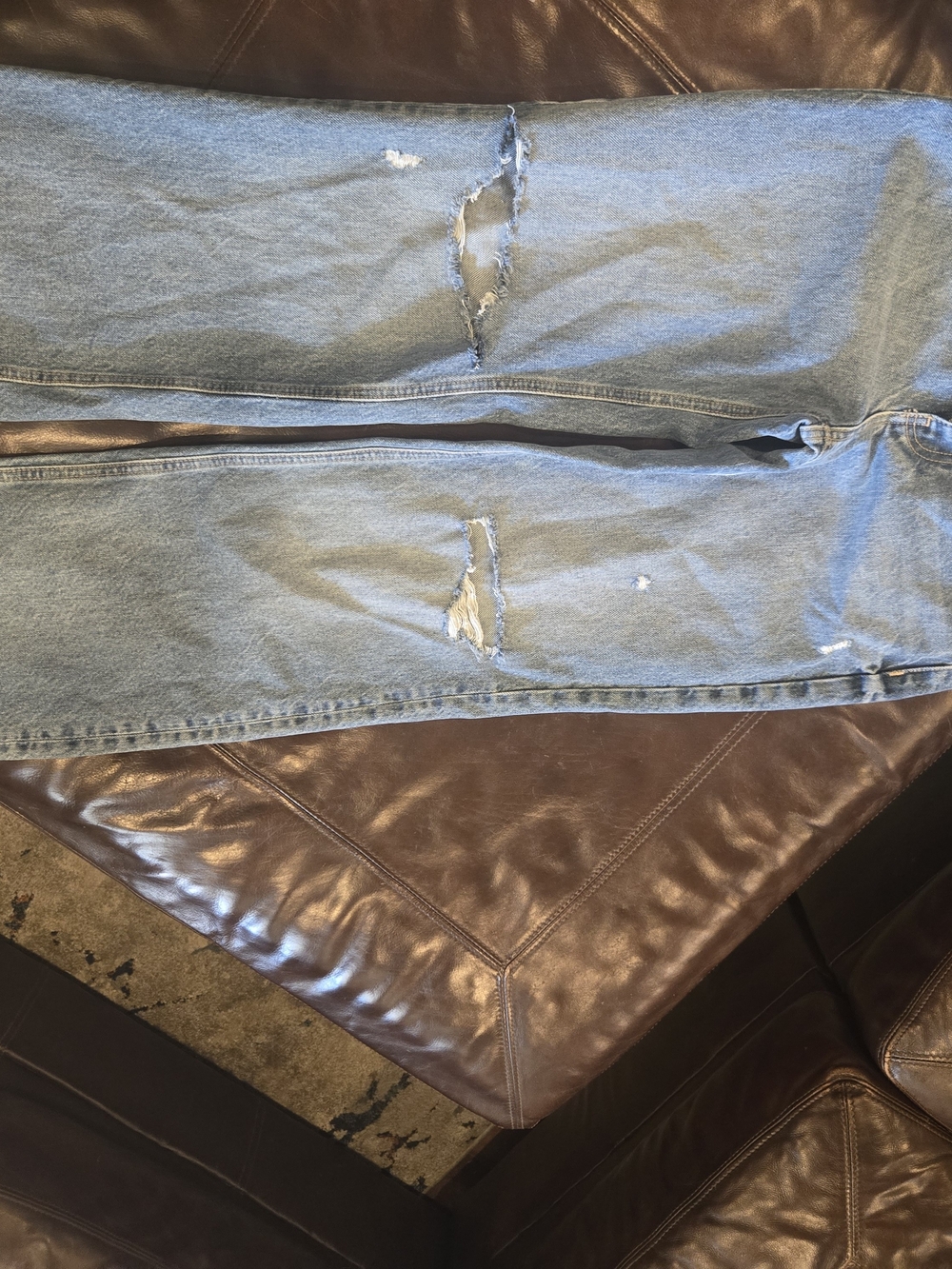 ZARA Light Blue High-Waist Denim Jeans - Picture 8 of 8
